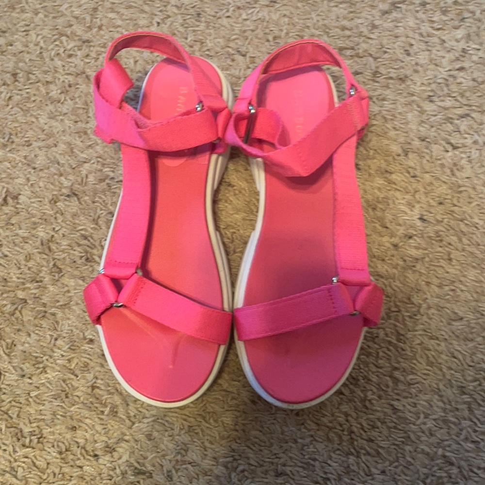 Cute pink summer shows